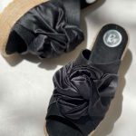 Elegant Black Rose Hempen